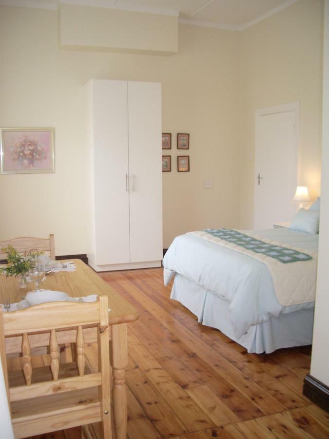 Dee'S Bnb Pretoria-Noord 外观 照片