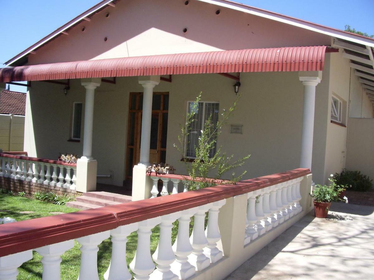 Dee'S Bnb Pretoria-Noord 外观 照片