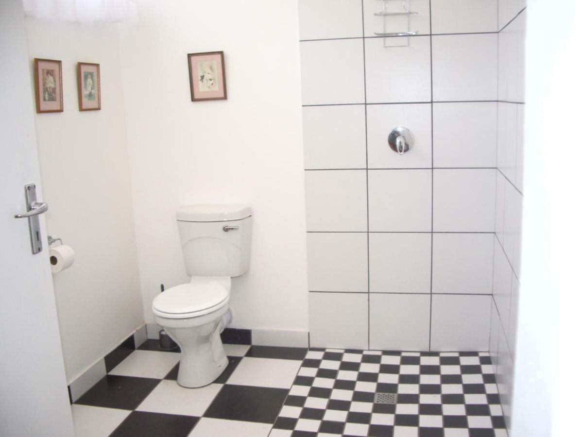 Dee'S Bnb Pretoria-Noord 外观 照片